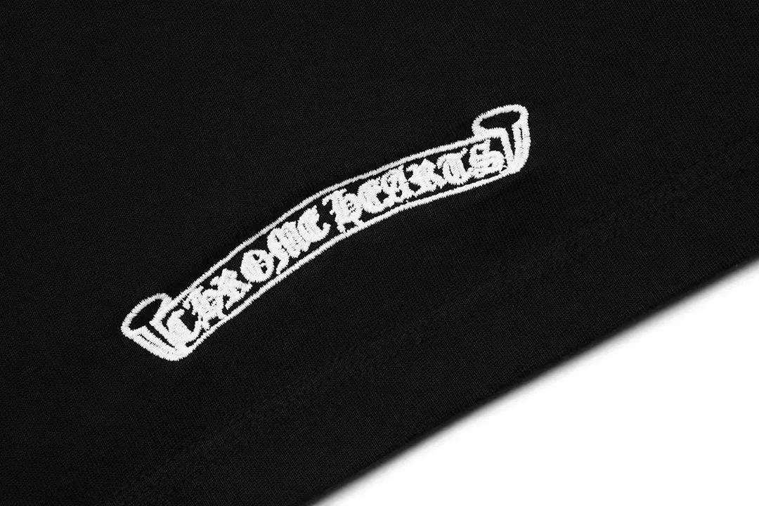 【 】 🐝（ ） （ ） Chrome hearts T 。 New Arrival logo， ， 。￼ ， ， ，Premium 26 . . . . . ！ Same Style : Black White Sizes:S M L XL
